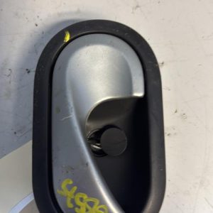 Poignee interieur avant gauche RENAULT CLIO 3 PHASE 1 Diesel - Image 1