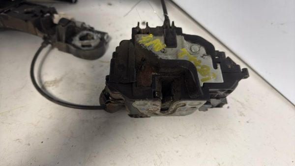 Serrure avant gauche RENAULT CLIO 3 PHASE 2 Diesel - Image 3