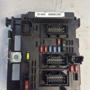 Boitier servitude moteur (BSM) PEUGEOT 206+ Essence - Image 1