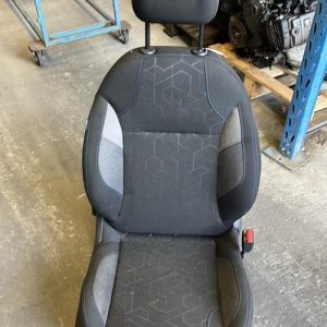 Siege avant droit PEUGEOT 2008 1 PHASE 2 Essence - Image 1