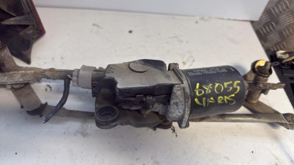 Moteur essuie glace avant TOYOTA YARIS 1 PHASE 1 Essence - Image 3