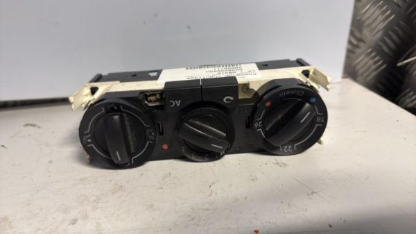 Commande chauffage VOLKSWAGEN POLO 4 PHASE 2 Diesel - Image 1