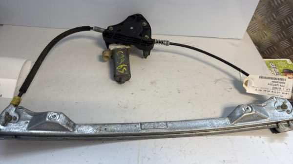 Leve vitre electrique avant droit RENAULT CLIO 2 PHASE 2 Diesel - Image 2