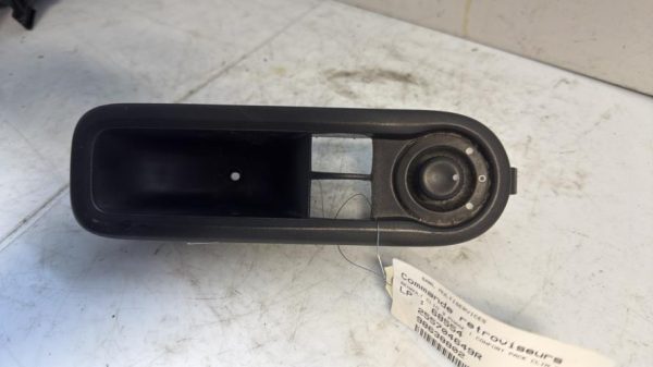 Commande retroviseurs RENAULT CLIO 3 PHASE 1 Diesel - Image 4