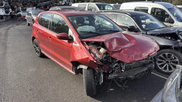 Serrure avant gauche VOLKSWAGEN POLO 5 PHASE 2 Diesel - Image 4