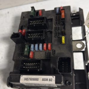 Boitier servitude moteur (BSM) PEUGEOT 206 PHASE 2 Essence - Image 1