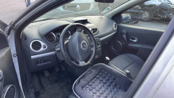 Anti brouillard droit (feux) RENAULT CLIO 3 PHASE 1 Diesel - Image 5