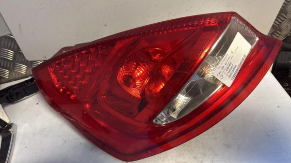 Feu arriere principal gauche (feux) FORD FIESTA 6 PHASE 1 Diesel - Image 4