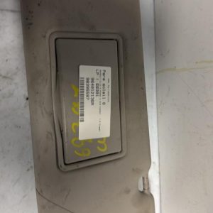 Pare soleil gauche RENAULT CLIO 4 PHASE 2 Diesel - Image 1
