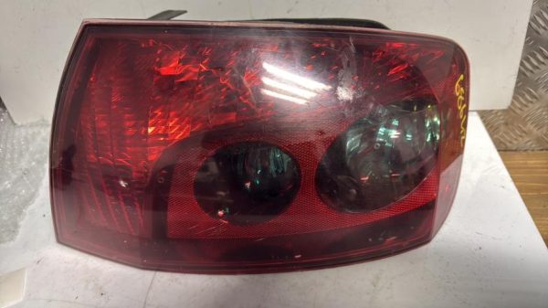 Feu arriere principal droit (feux) PEUGEOT 407 PHASE 1 Diesel - Image 3