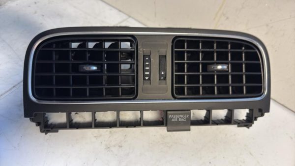 Aerateur tableau de bord VOLKSWAGEN POLO 5 PHASE 2 Diesel - Image 1