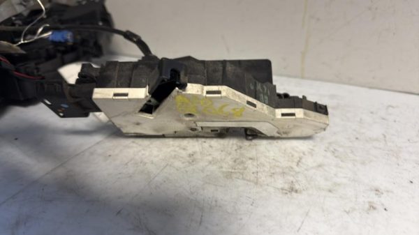 Serrure avant droit PEUGEOT 207 PHASE 1 Essence - Image 2