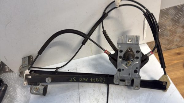Mecanisme de leve vitre electrique avant gauche VOLKSWAGEN POLO 3 PHASE 2 Essence - Image 2
