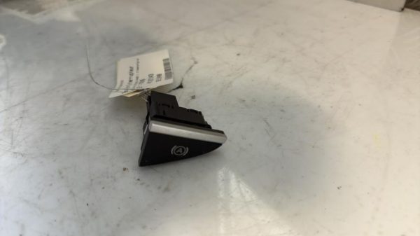 Bouton/Interrupteur AUDI A5 2 SPORTBACK PHASE 1 Essence/Hybride - Image 3