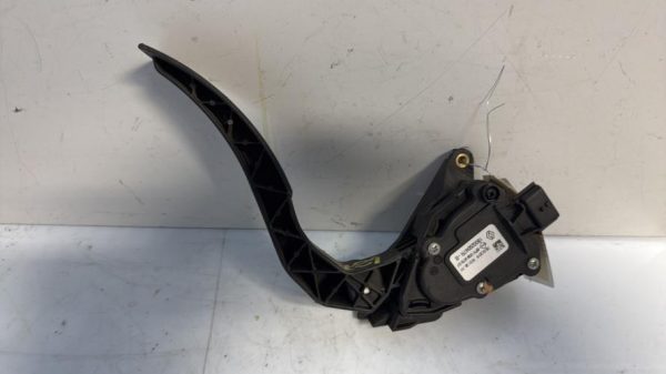 Pedale d'accelerateur RENAULT CLIO 4 PHASE 1 Diesel - Image 3