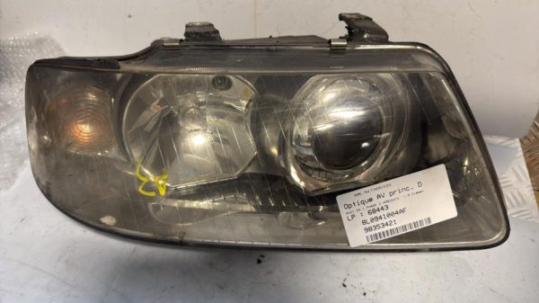 Optique avant principal droit (feux)(phare) AUDI A3 1 PHASE 2 Diesel - Image 4