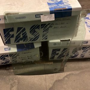 Vitre arriere droit RENAULT CLIO 3 PHASE 1 Diesel - Image 1