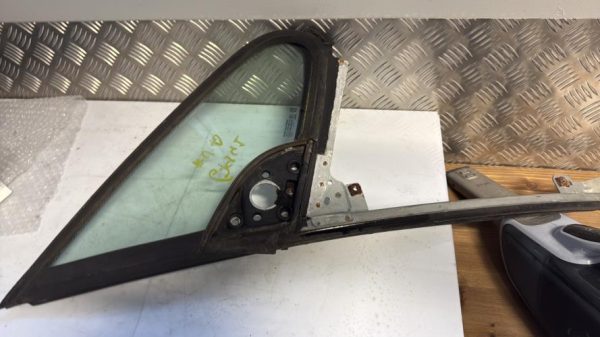 Custode avant droit (porte) PEUGEOT 307 PHASE 2 CABRIOLET Diesel - Image 3
