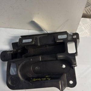 Support de pare chocs arriere PEUGEOT 208 2 Electricité - Image 1