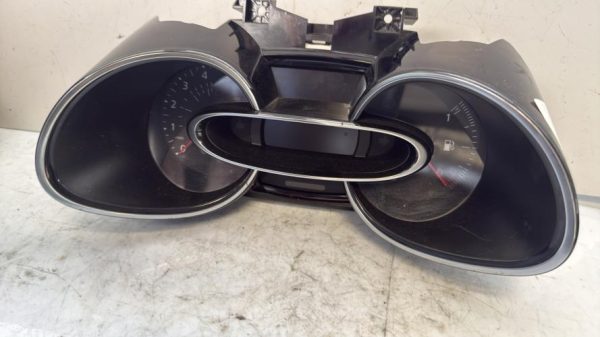 Compteur RENAULT CLIO 4 PHASE 2 Diesel - Image 1
