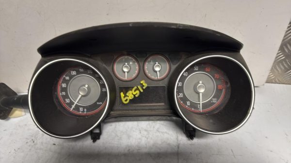 Compteur FIAT PUNTO 3 Essence - Image 1