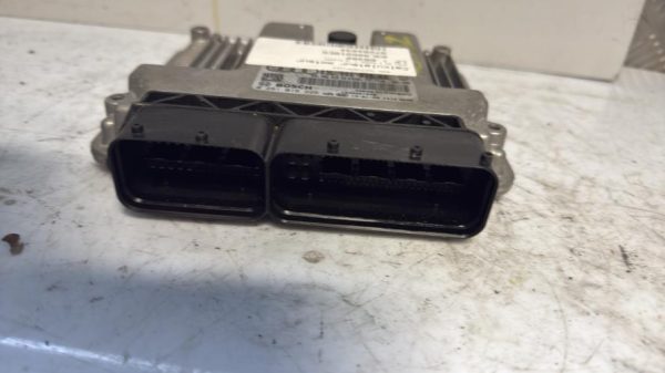 Calculateur moteur AUDI Q3 1 PHASE 1 Diesel - Image 3