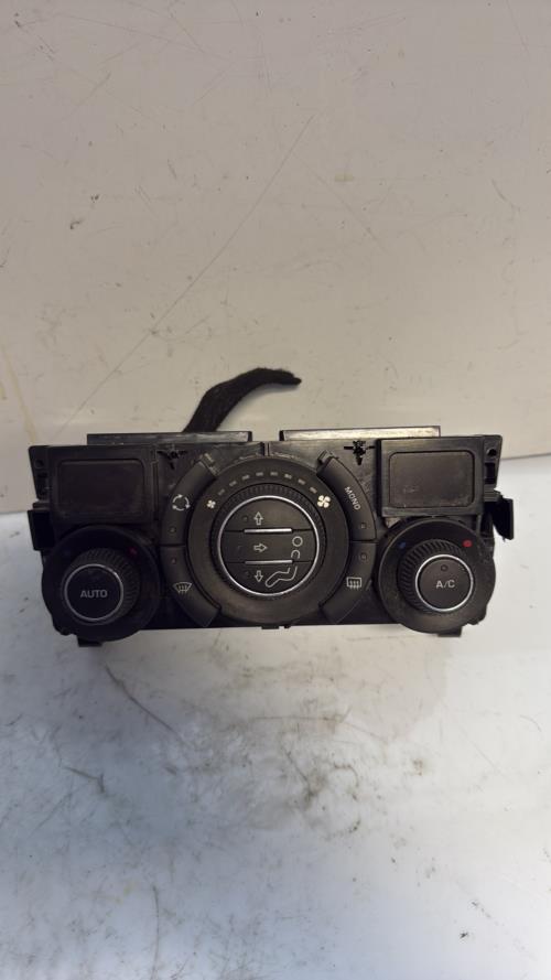 Commande chauffage PEUGEOT 308 1 PHASE 1 Diesel - Image 1