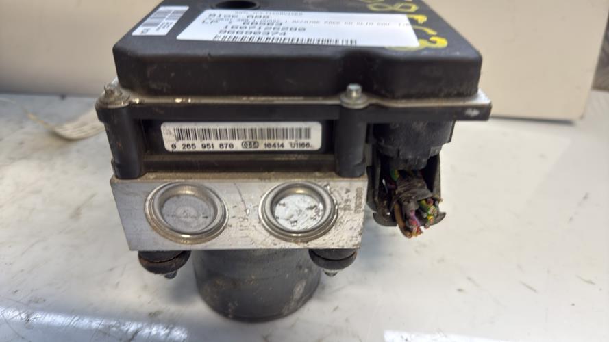 Bloc ABS (freins anti-blocage) PEUGEOT 308 1 PHASE 1 Diesel - Image 3