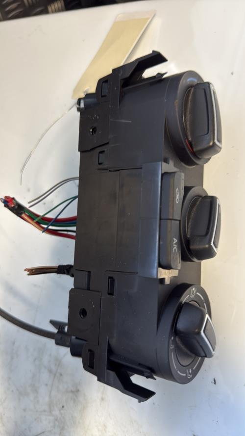 Commande chauffage VOLKSWAGEN POLO 5 PHASE 2 Diesel - Image 3