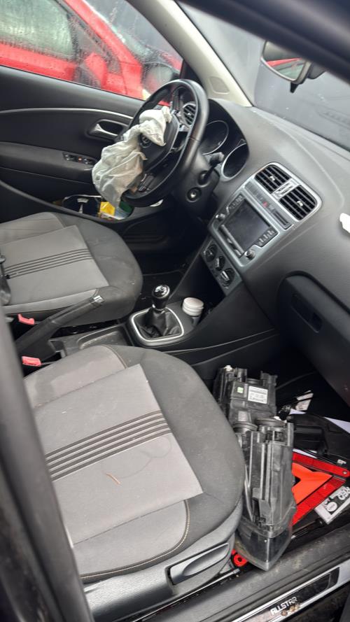 Bouton de warning VOLKSWAGEN POLO 5 PHASE 2 Diesel - Image 5