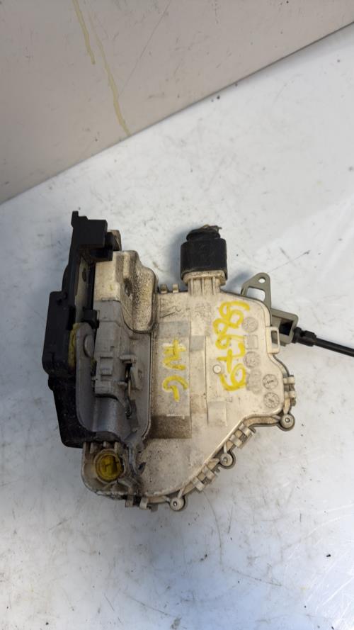 Serrure avant gauche SEAT LEON 2 PHASE 2 Diesel - Image 2