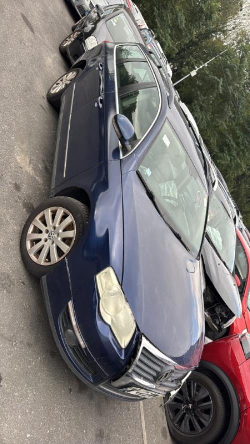 Optique avant principal droit (feux)(phare) VOLKSWAGEN PASSAT 5 BREAK Diesel - Image 4