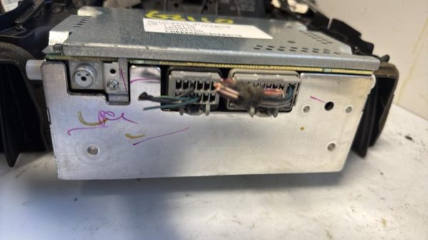 Autoradio d'origine FORD FIESTA 6 PHASE 1 Diesel - Image 1