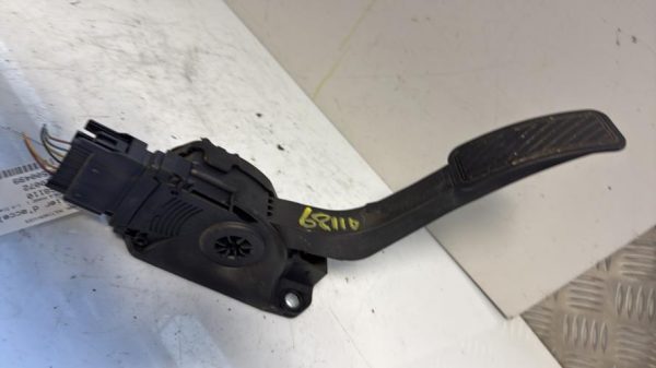 Pedale d'accelerateur FORD FIESTA 6 PHASE 1 Diesel - Image 3