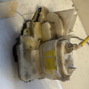 Serrure arriere droit VOLKSWAGEN POLO 3 PHASE 2 Essence - Image 1