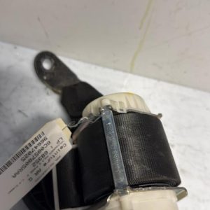 Ceinture arriere gauche VOLKSWAGEN POLO 5 PHASE 2 Diesel - Image 1
