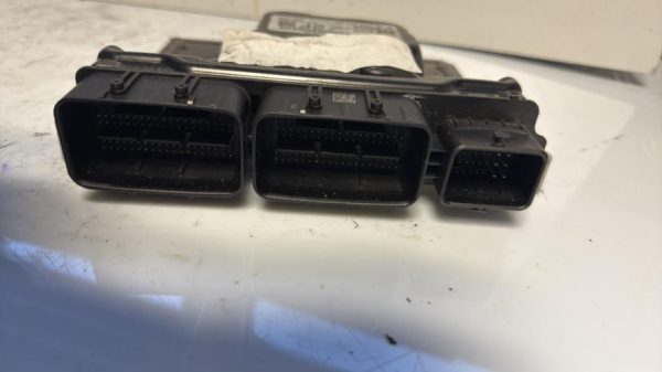 Calculateur moteur RENAULT MEGANE 4 PHASE 1 Diesel - Image 3