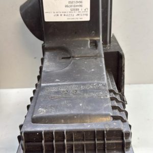 Boitier filtre a air PEUGEOT 508 1 SW PHASE 2 BREAK Diesel - Image 1