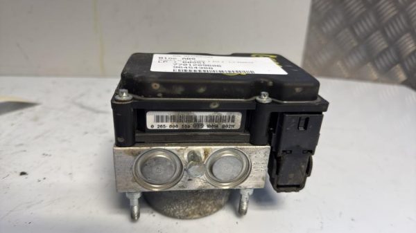 Bloc ABS (freins anti-blocage) RENAULT CLIO 3 PHASE 2 Essence - Image 2