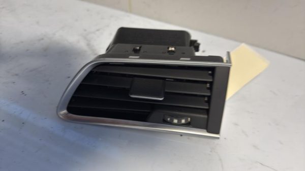 Aerateur tableau de bord avant droit PEUGEOT 508 1 SW PHASE 2 BREAK Diesel - Image 2