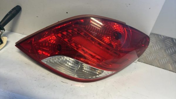 Feu arriere principal droit (feux) PEUGEOT 207 PHASE 2 Diesel - Image 4