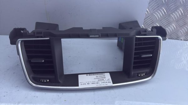 Aerateur tableau de bord PEUGEOT 508 1 SW PHASE 2 BREAK Diesel - Image 1