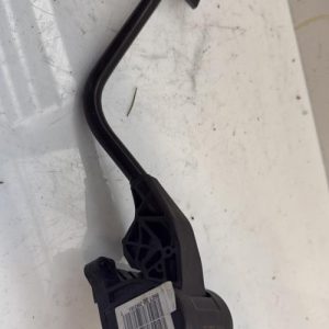 Pedale d'accelerateur PEUGEOT 508 1 SW PHASE 2 BREAK Diesel - Image 1