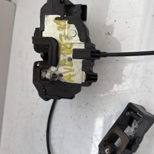 Serrure avant droit RENAULT CLIO 3 PHASE 1 Diesel - Image 1