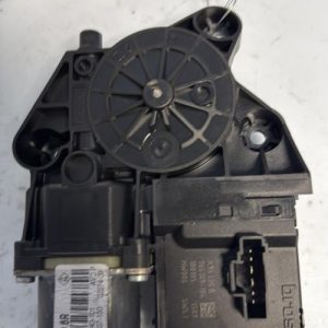 Moteur leve vitre avant droit RENAULT MEGANE 3 PHASE 1 COUPE Diesel - Image 1