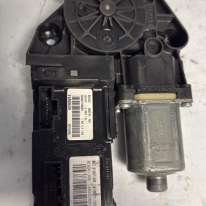 Moteur leve vitre avant gauche RENAULT MEGANE 3 PHASE 1 COUPE Diesel - Image 1