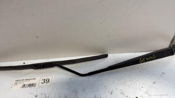 Bras essuie glace avant droit SUZUKI SWIFT 5 Essence/Hybride - Image 1
