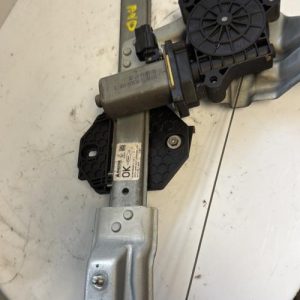 Leve vitre electrique avant droit DACIA SANDERO 2 PHASE 2 Diesel - Image 1