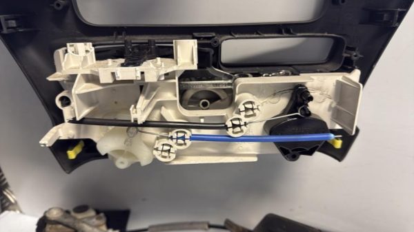 Commande chauffage TOYOTA YARIS VERSO PHASE 2 Essence - Image 3