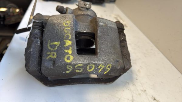 Etrier avant droit (freinage) FIAT DUCATO 3 PHASE 2 Essence/Gaz naturel - Image 3